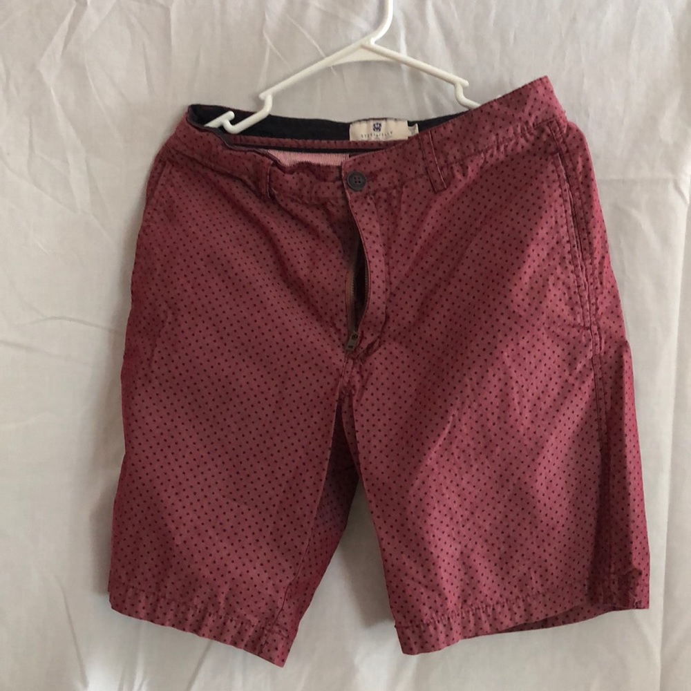Men’s patterned shorts